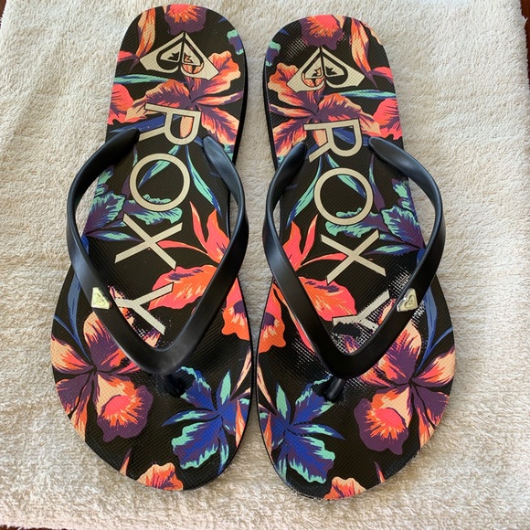 Roxy Shoes - Roxy Flip Flops Size 7/8